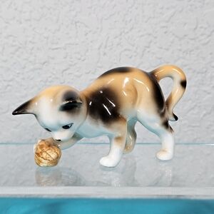 Danbury Mint "Cats of Character" bone china figurine titled "Nuts in May".